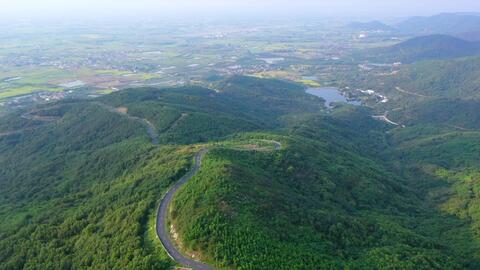 重庆西永广场迈向现代化城市新地标新动态。